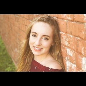 Meet your Posher, Lyndsey